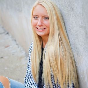 Meet your Posher, Alaina